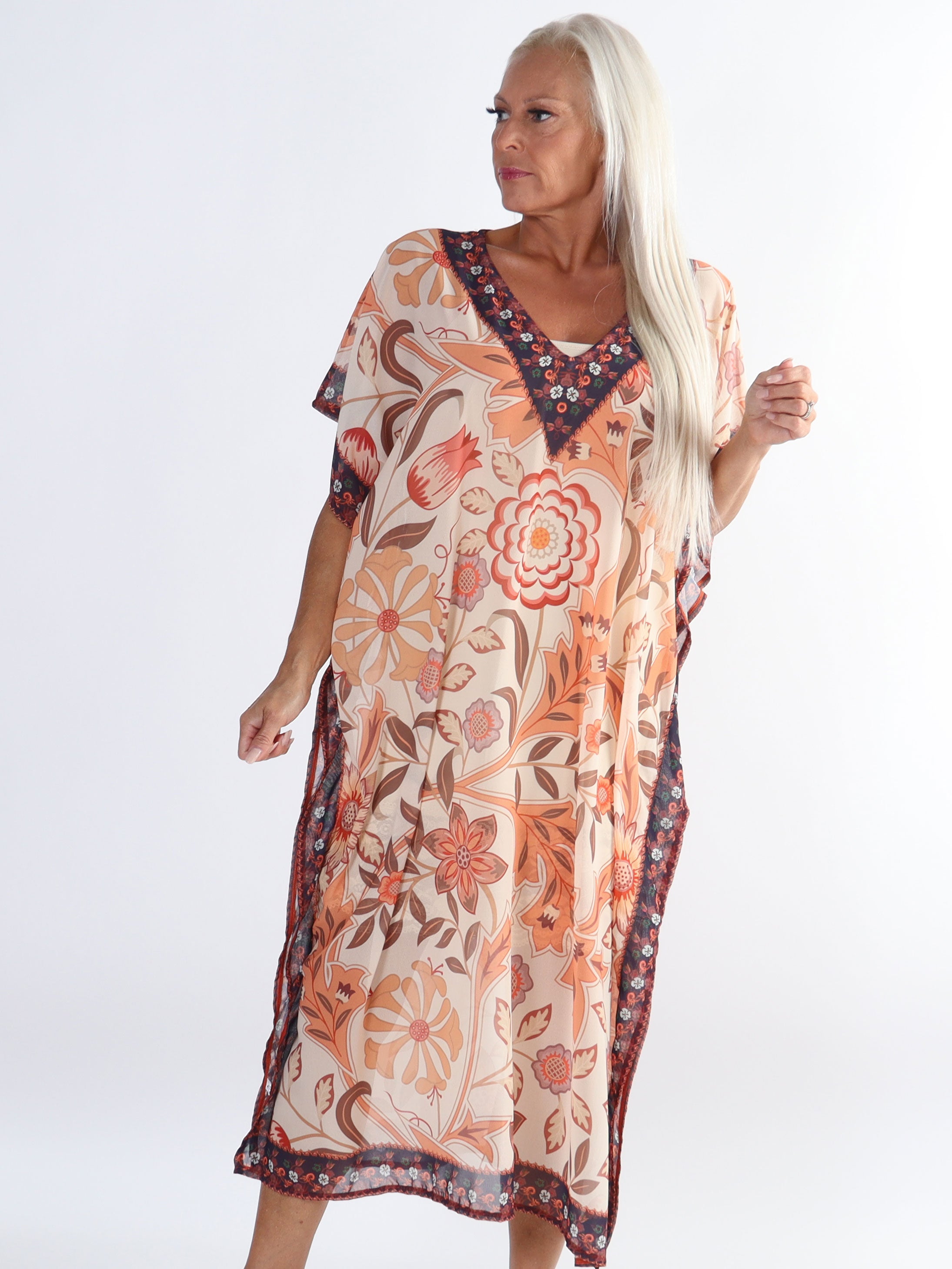 Marta - Lång plus size tunika med mönster